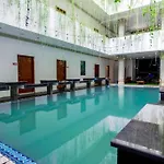 Capital O Mutiara Hijau Suites Syariah Medan