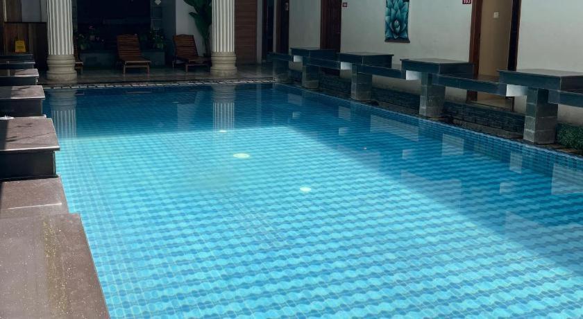 Capital O Mutiara Hijau Syariah Hotel Medan